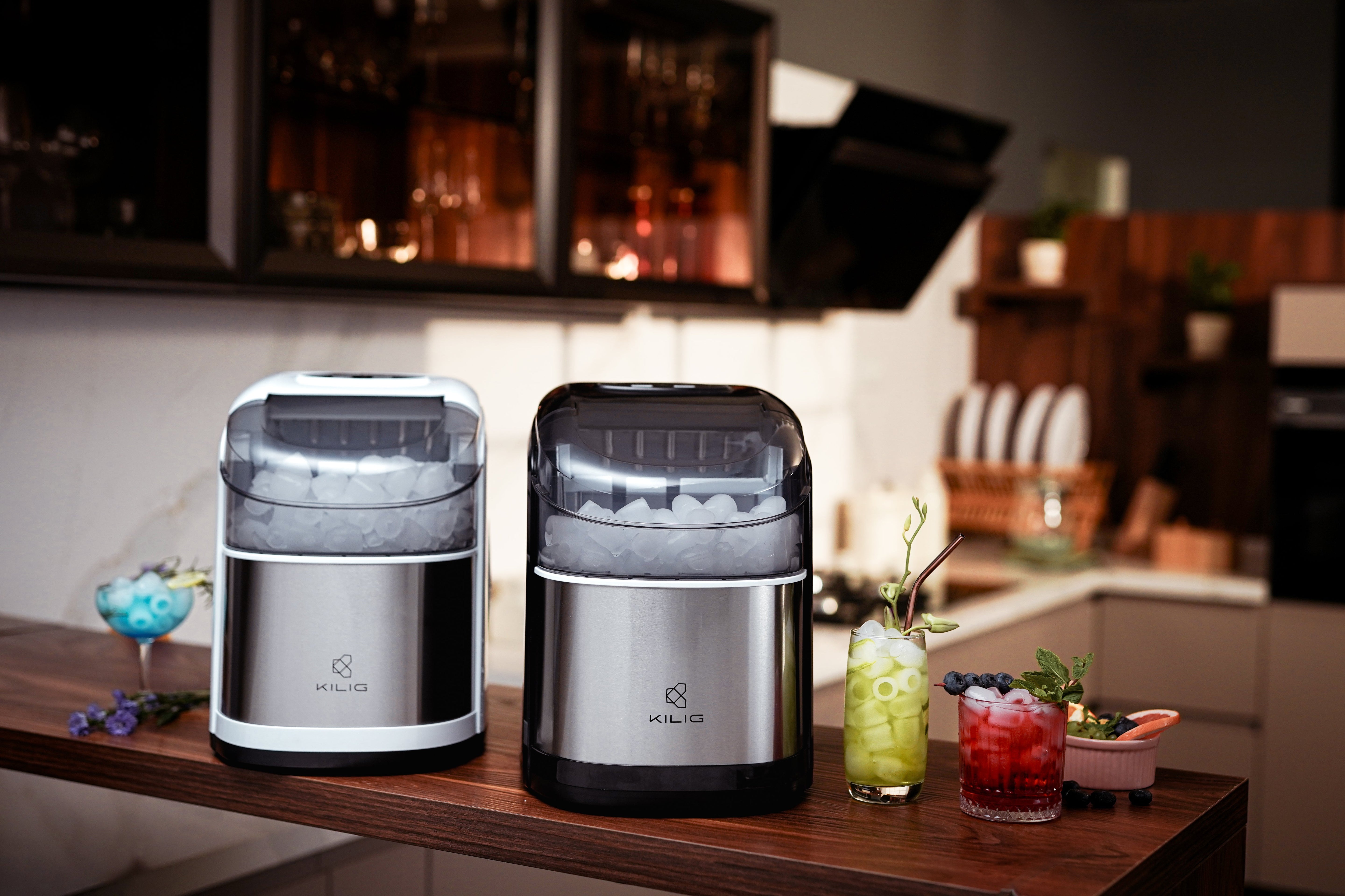 Kilig ice maker on countertop