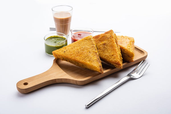 Stuffed Bread Pakoras